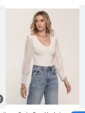 Heartloom White Lace-Sleeve V-Neck Knit Top
